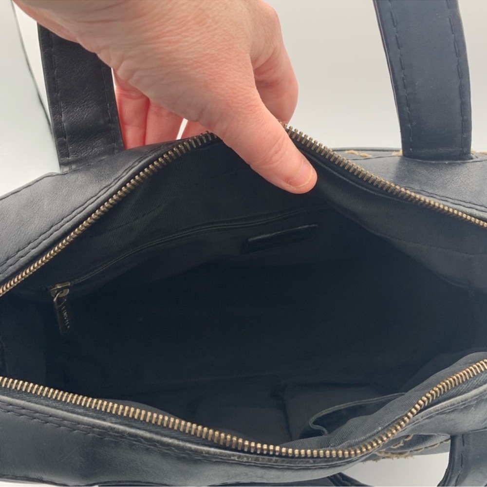 Chanel Black and Gold Quilted Shoulder Bag - Picture 7 of 12
